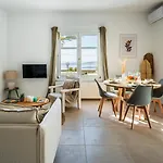 Azula Luxury דירה פארוס