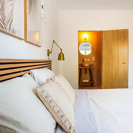 Azula Luxury * Paro